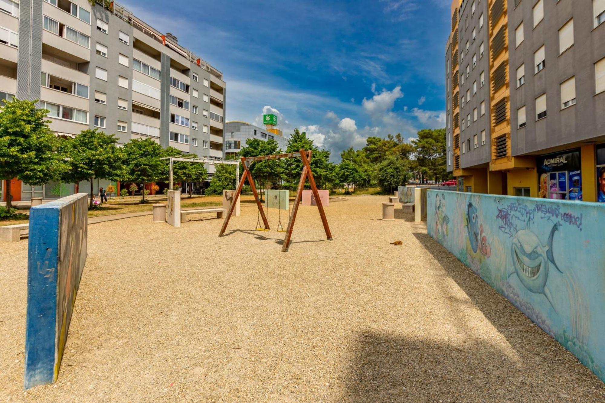 Amarena Studio With Parking Zara Esterno foto